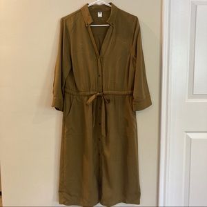 Army green Old Navy shirt dress.